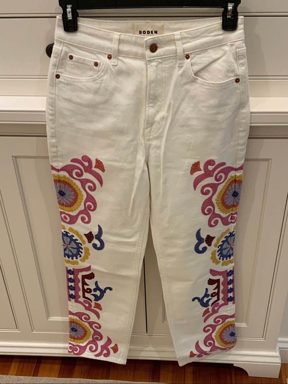 Boden White Ankle Jeans with Pink, Yellow & Blue Embroidery